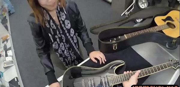  Hot body rocker chick pawns her guitar and her pussy